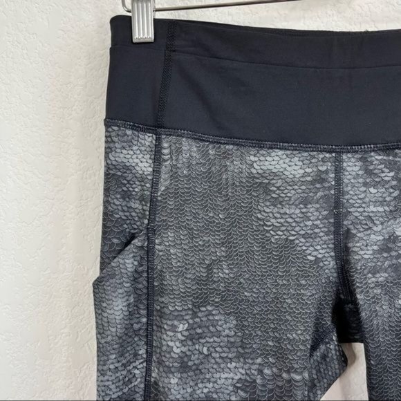 Lululemon Speed Tight II *Full-On Luxtreme Sequin Snake Slate Black / Black - Picture 2 of 14